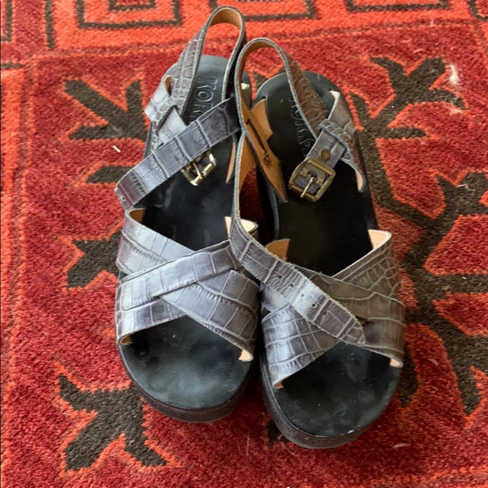 Kork-Ease wedge platforms